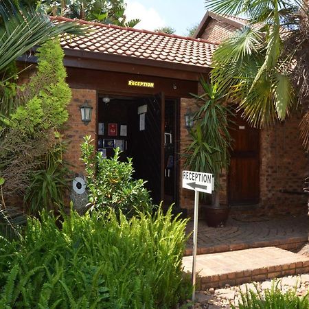 Aero Guest Lodge Kempton Park Eksteriør bilde