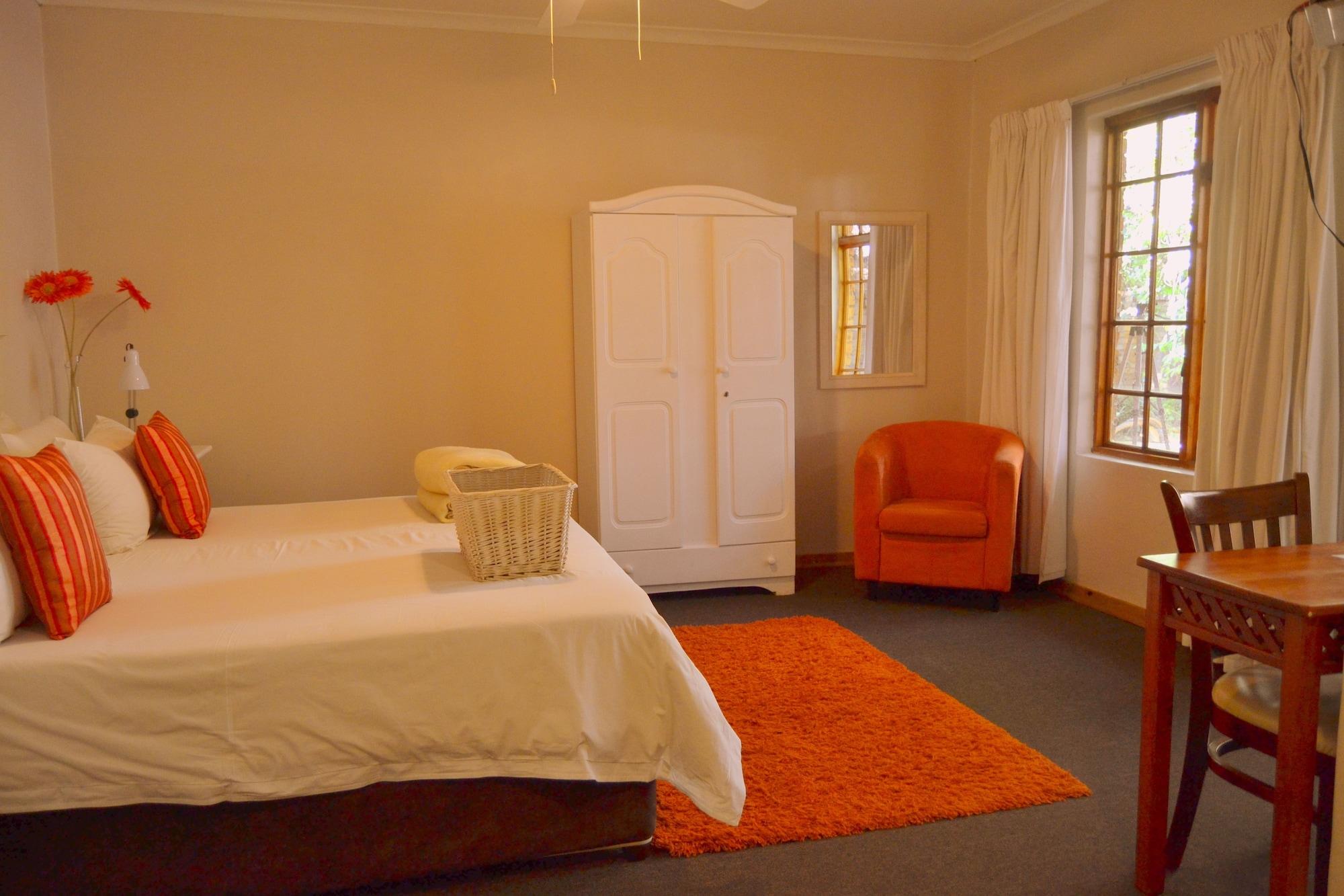 Aero Guest Lodge Kempton Park Eksteriør bilde