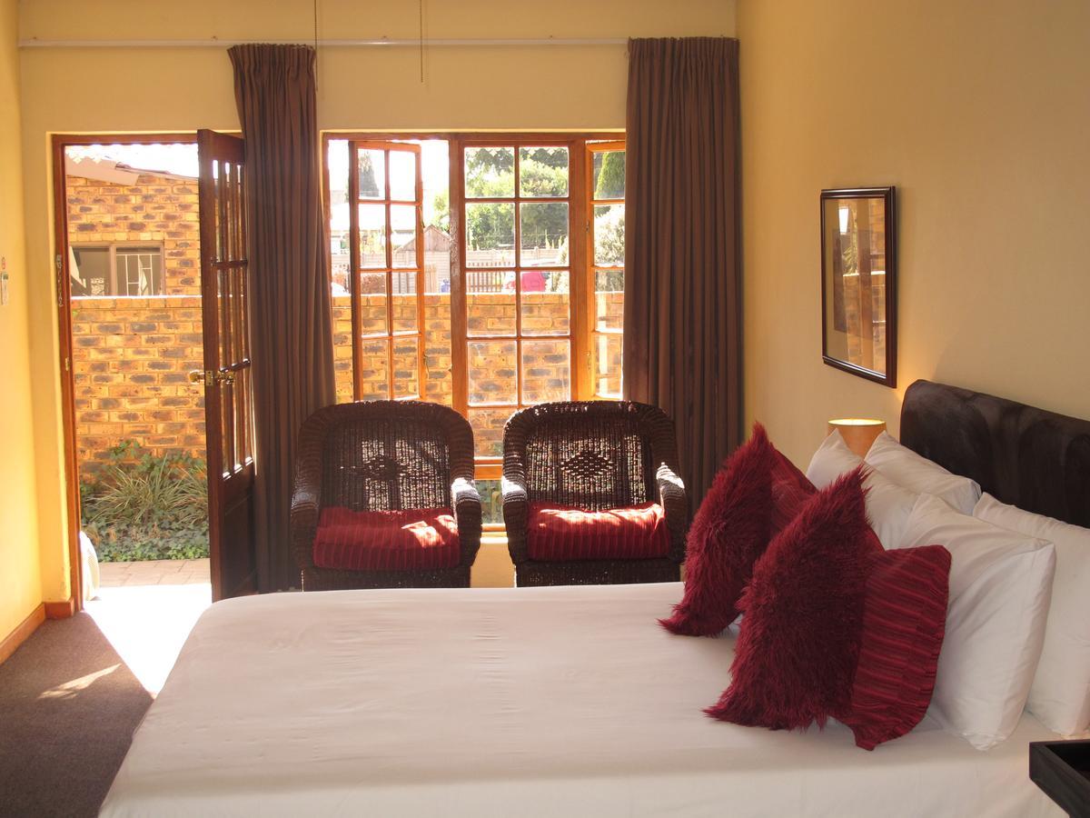Aero Guest Lodge Kempton Park Eksteriør bilde