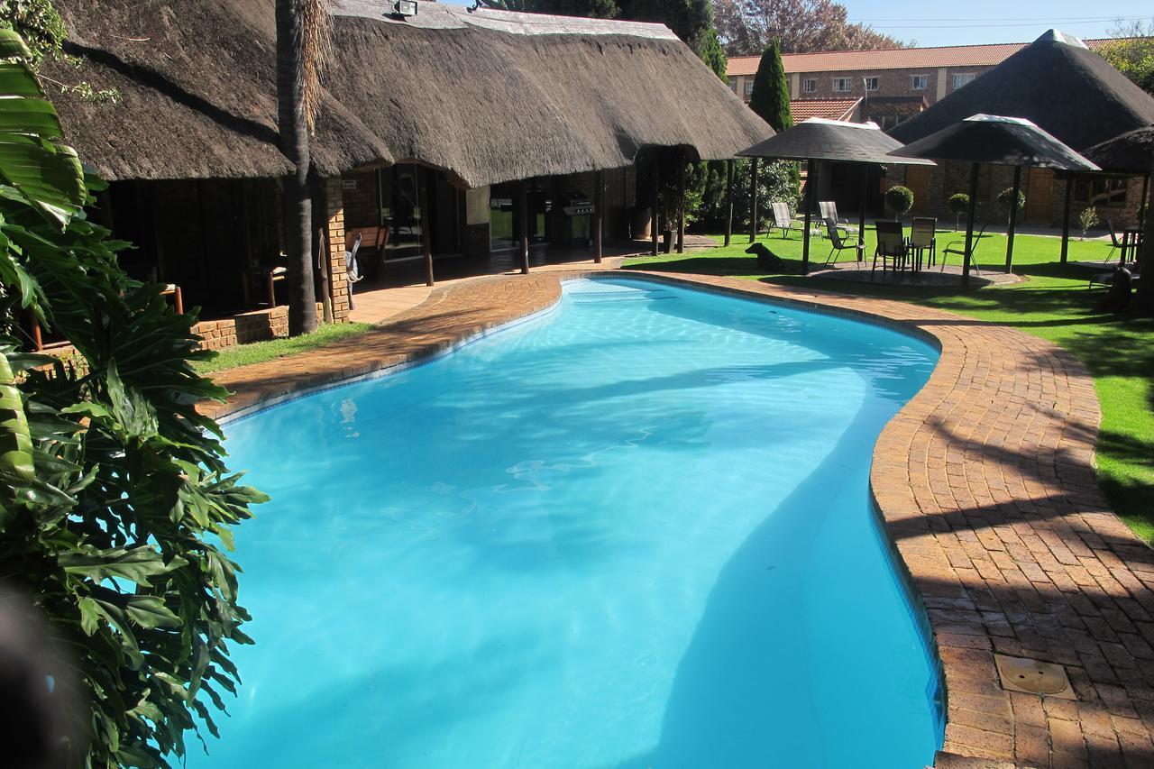 Aero Guest Lodge Kempton Park Eksteriør bilde
