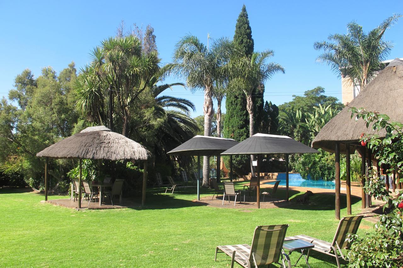 Aero Guest Lodge Kempton Park Eksteriør bilde