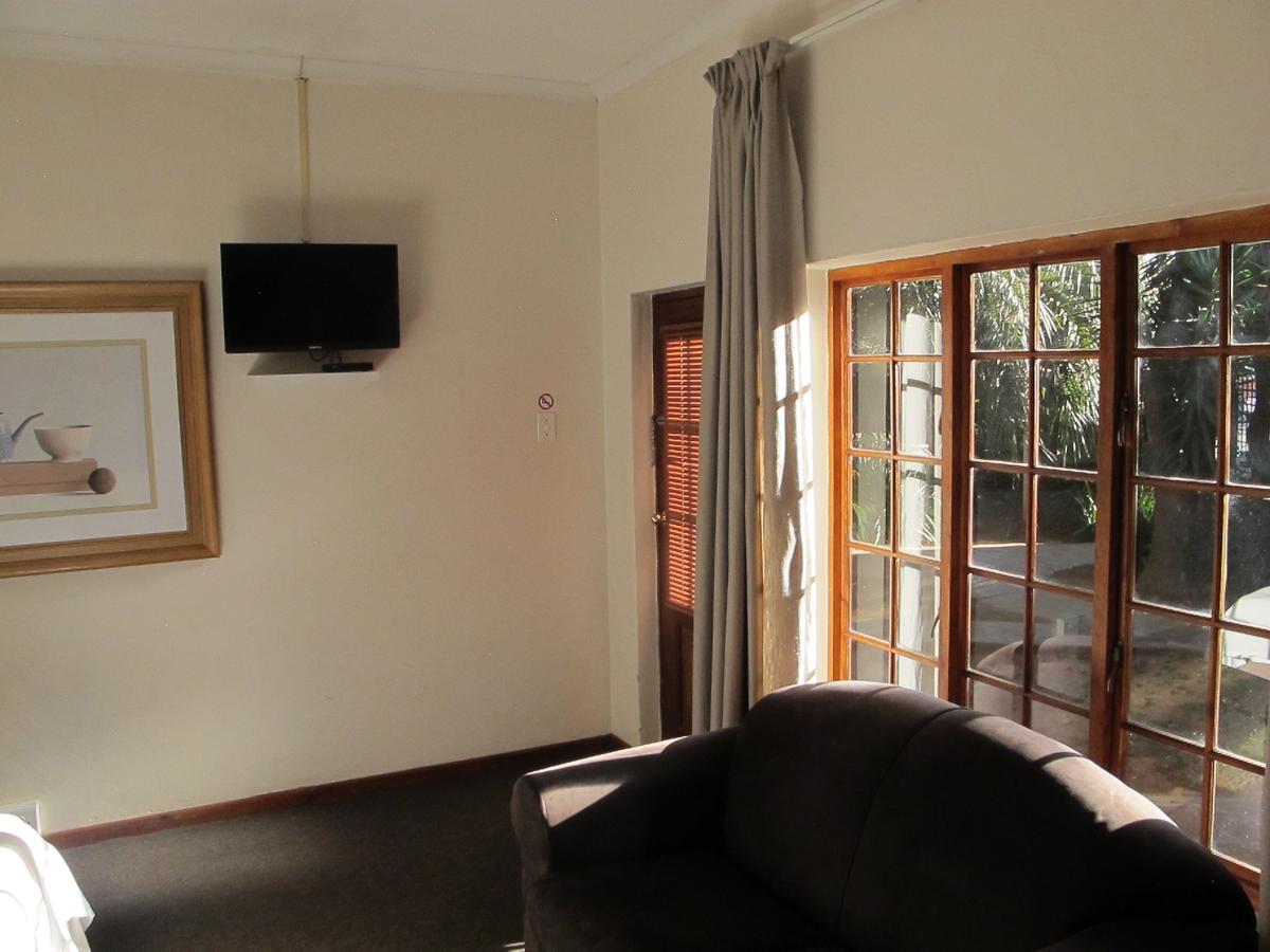 Aero Guest Lodge Kempton Park Eksteriør bilde