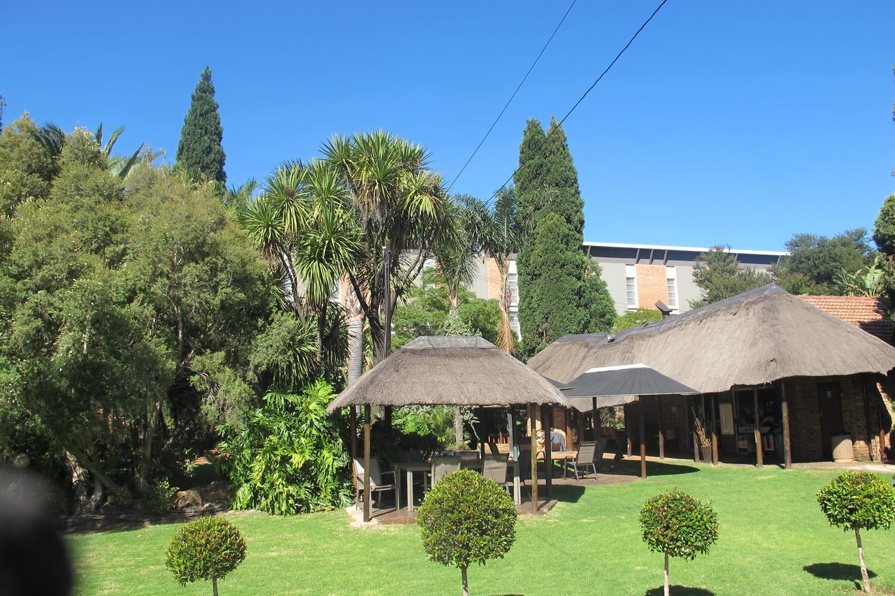 Aero Guest Lodge Kempton Park Eksteriør bilde