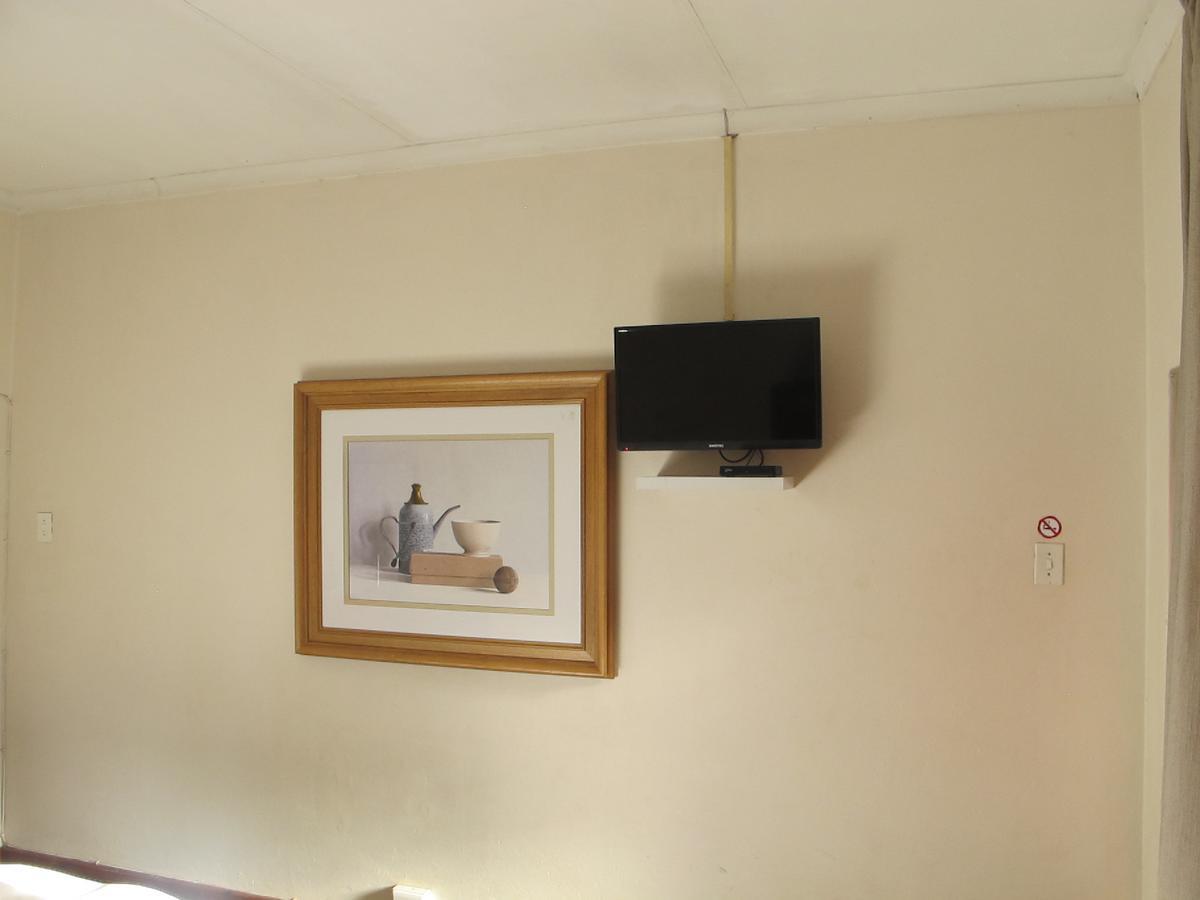 Aero Guest Lodge Kempton Park Eksteriør bilde