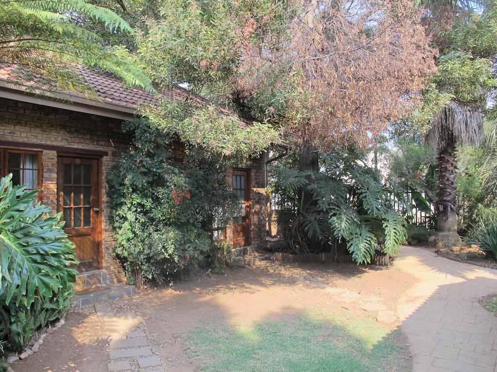 Aero Guest Lodge Kempton Park Eksteriør bilde