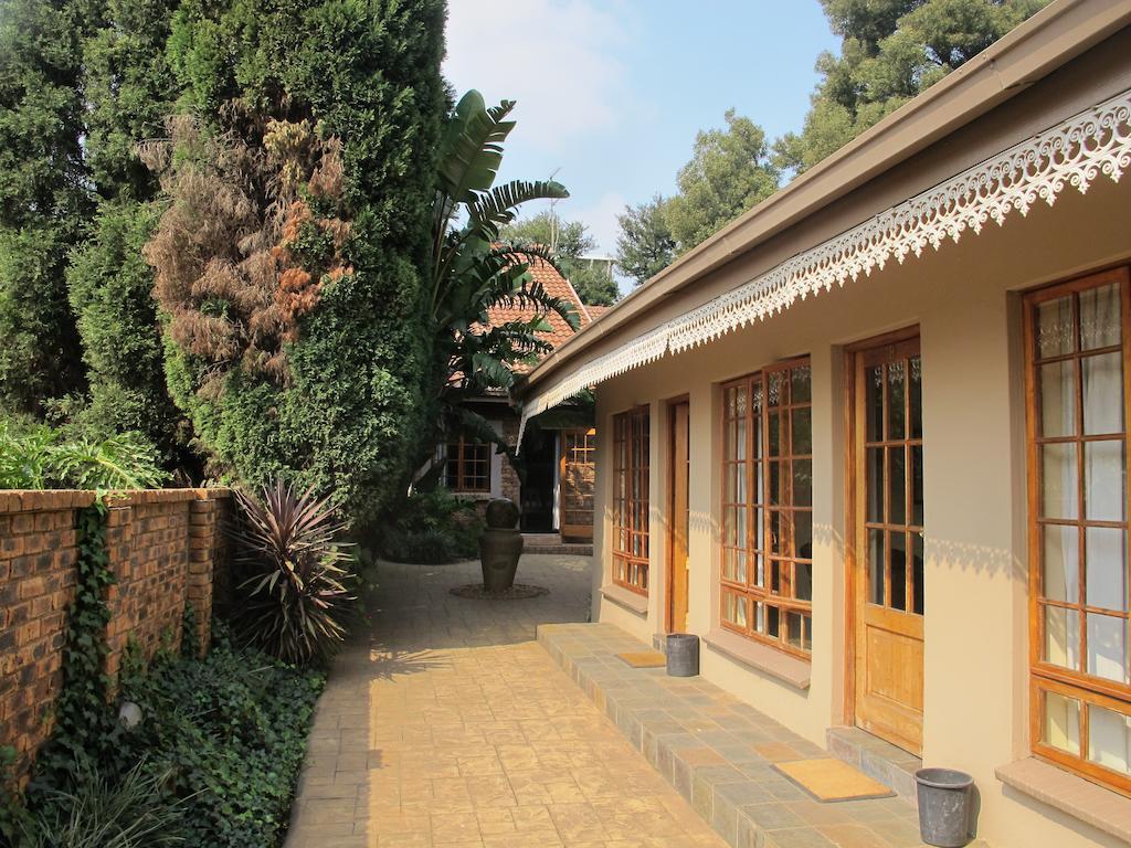 Aero Guest Lodge Kempton Park Eksteriør bilde