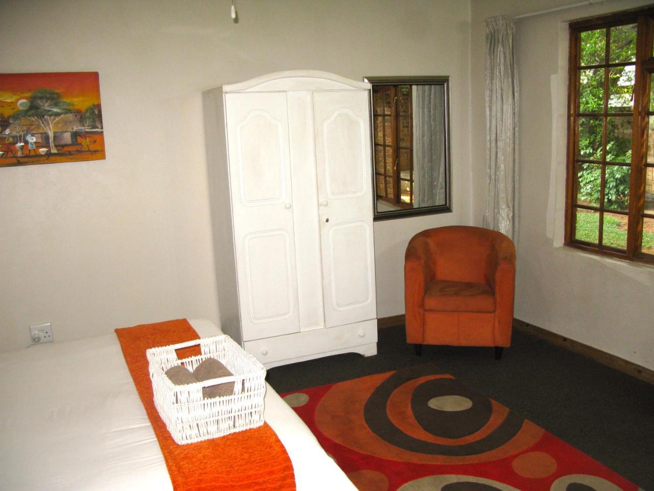 Aero Guest Lodge Kempton Park Eksteriør bilde