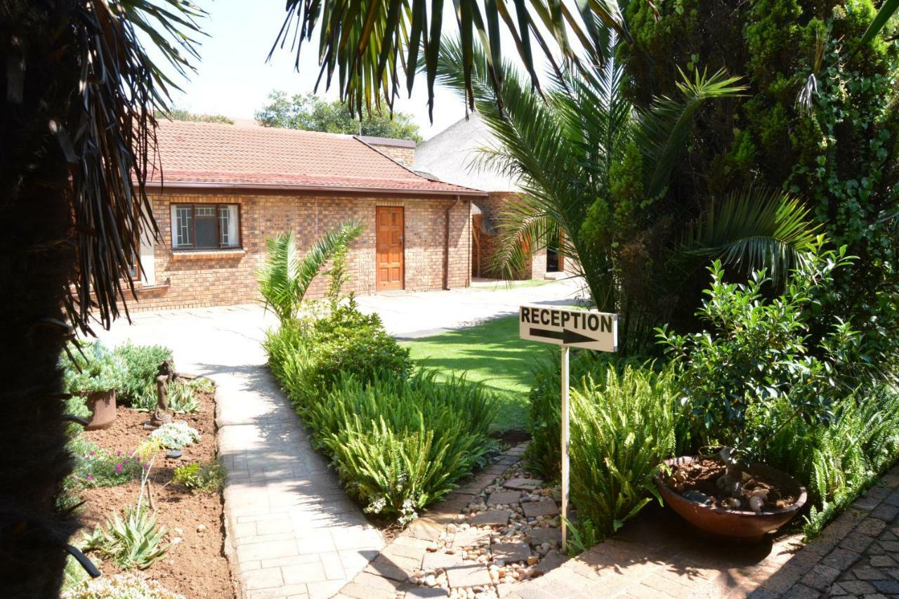 Aero Guest Lodge Kempton Park Eksteriør bilde